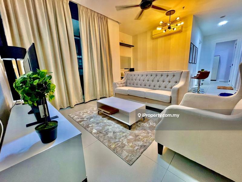 For Rent - Arcoris SOHO