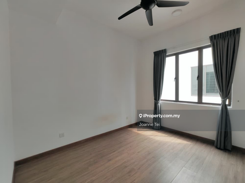 3-storey Terraced House for Sale in Lakepoint Residence, Cyberjaya by Joanne Tei - iProperty.com.my