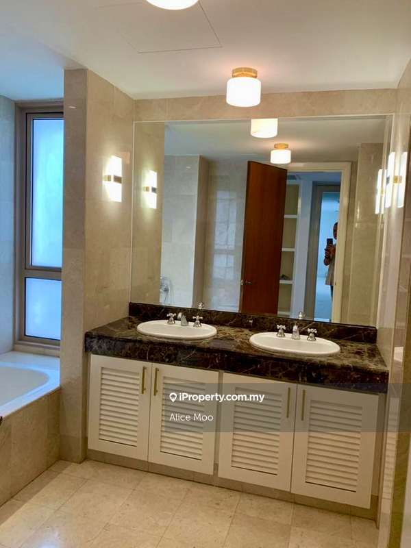 For Rent - Hampshire Park Condominium