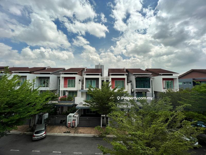 3-storey Terraced House for Sale in Laman Bayu, Seksyen 11, Kota Damansara by Esther Lim - iProperty.com.my