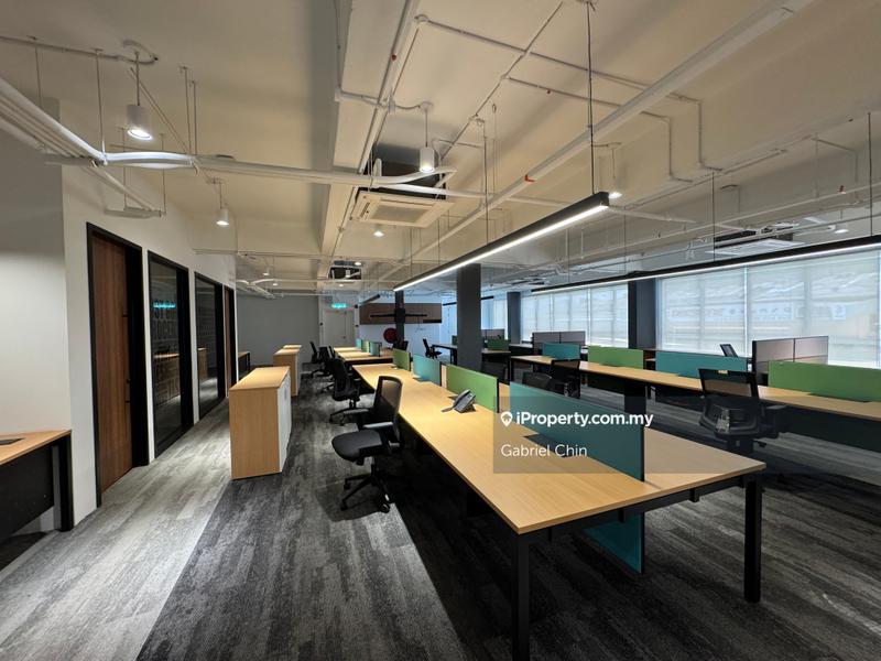 For Sale - Batu Caves, SBC, Industri Batu Caves (3 Storey Semi-D) with Lift