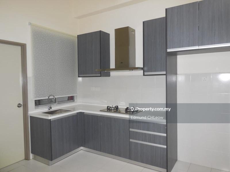 For Rent - Radius Residence