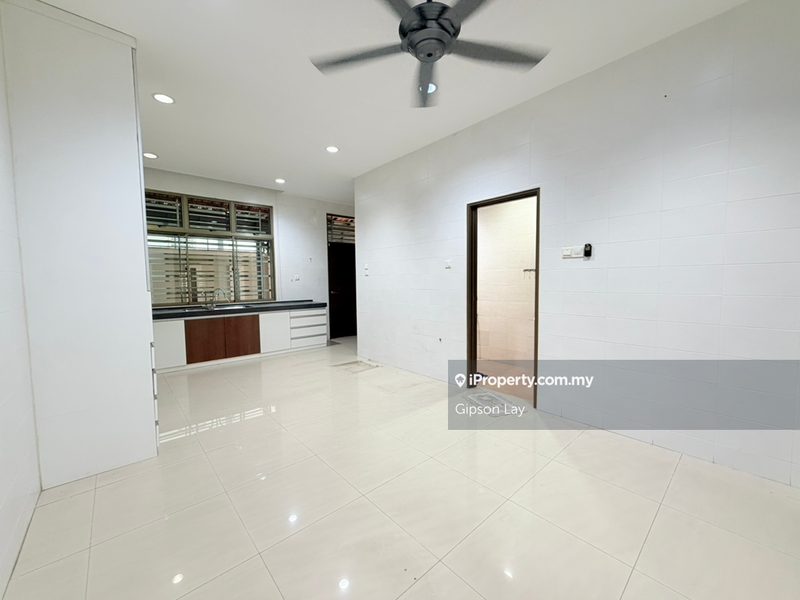 Semi-Detached House for Sale in Taman Kluang Setia, Kluang by Gipson Lay - iProperty.com.my