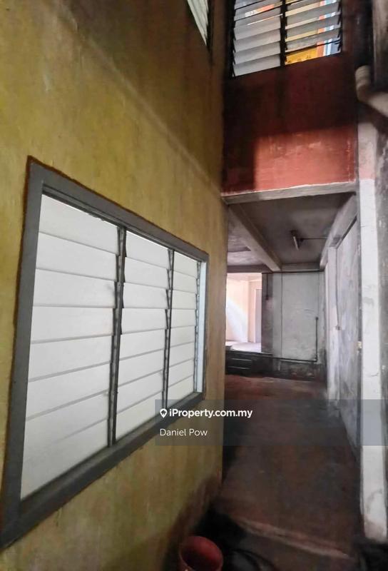Shop for Sale in Kampung Hulu, Melaka City by Daniel Pow - iProperty.com.my