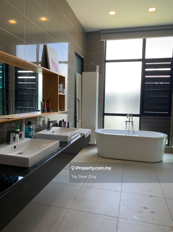 Rumah Berkembar untuk Dijual di Taman Bukit Serdang, Seri Kembangan oleh Tey Siew Zing - iProperty.com.my