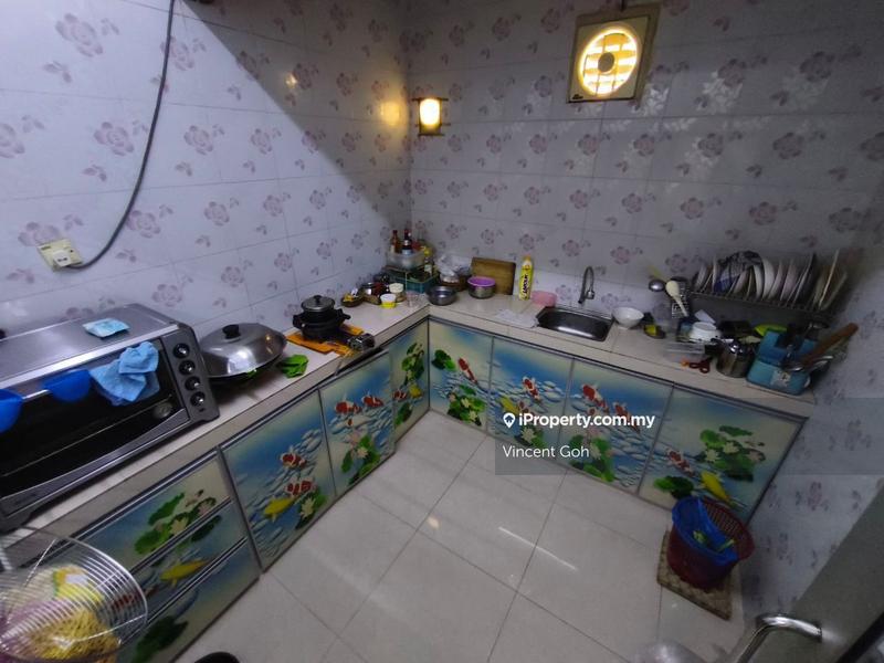 Rumah Berangkai 2.5 Tingkat untuk Dijual di Desa Latania, Shah Alam oleh Vincent Goh - iProperty.com.my
