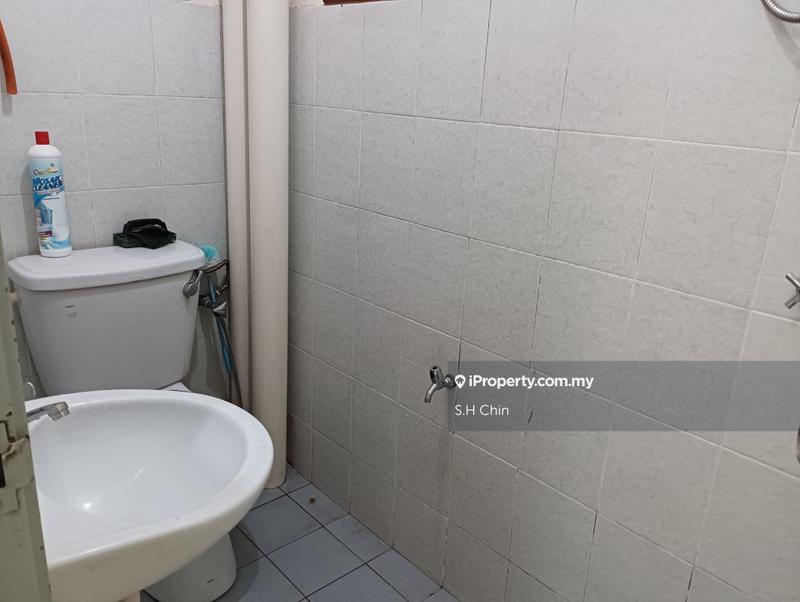 Rumah Flat untuk Dijual di Pandan Mewah oleh S.H Chin - iProperty.com.my
