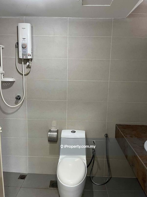 Kediaman Servis untuk Dijual di Fahrenheit 88 (KL Plaza Suites) oleh Chen Kah Seng - iProperty.com.my