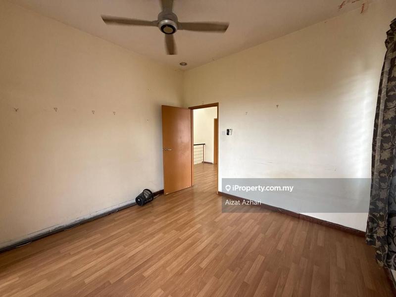 Rumah Berkembar untuk Dijual di Kota Emerald, Rawang oleh Aizat Azhari - iProperty.com.my