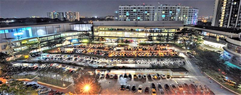 Bungalow House for Sale in SAUJANA GOLF PINGGIRAN GOLF LAKEVIEW, Saujana by Bryant Be - iProperty.com.my