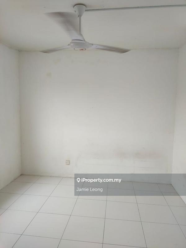 Apartment for Sale in Lakeview Apartments by Jamie Leong - iProperty.com.my