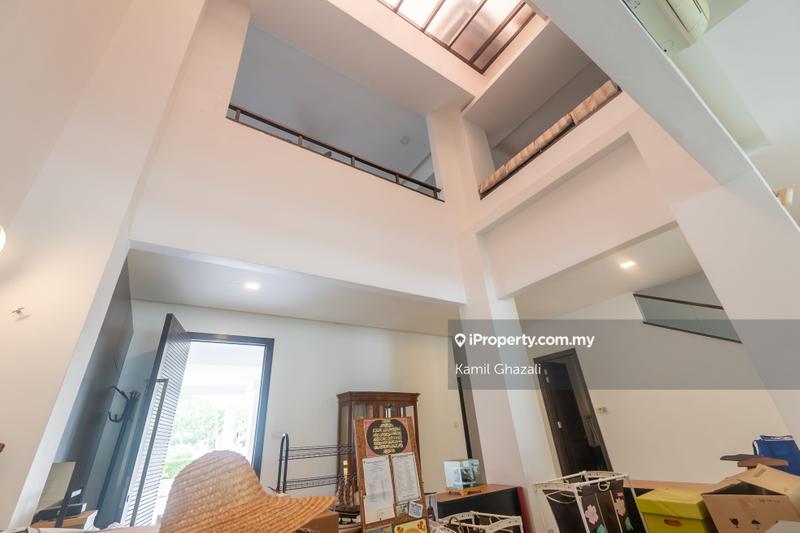 Semi-Detached House for Sale in LAKE VIEW Yara Twinvilla 2.5 Storey Semi-D House, Presint 8 by Kamil Ghazali - iProperty.com.my