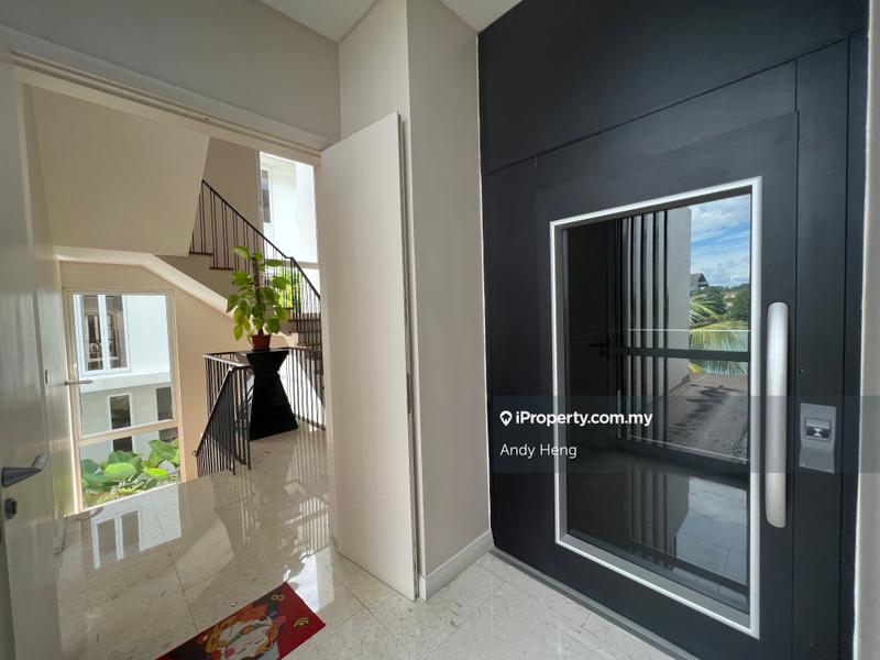 Bungalow House for Sale in Emerald Bay, Iskandar Puteri (Nusajaya) by Andy Heng - iProperty.com.my