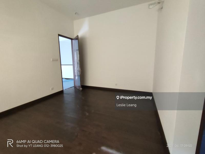 Rumah Berkembar untuk Dijual di Bandar Kinrara Seksyen 8, Bandar Kinrara oleh Leslie Leang - iProperty.com.my