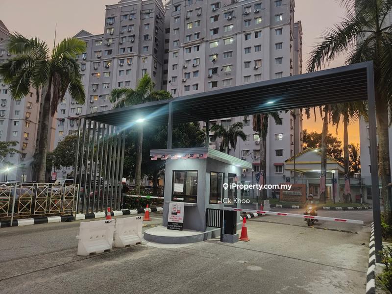 For Sale - Avenue Court