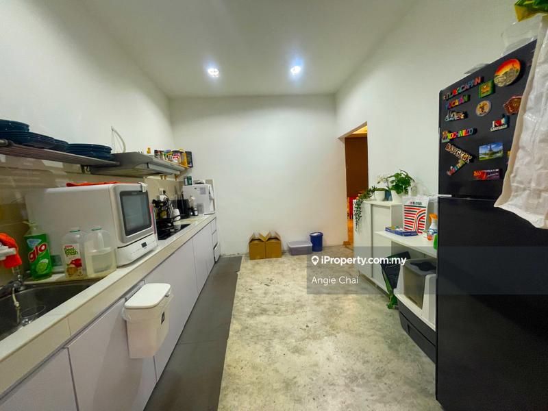 Townhouse for Sale in Kota Damansara, Petaling Jaya by Angie Chai - iProperty.com.my
