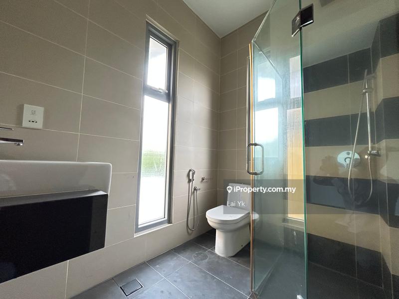 Bungalow House for Sale in Temasya Glenmarie, Glenmarie by Lai Yk - iProperty.com.my