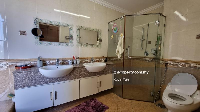 For Sale - La Grande Kiara