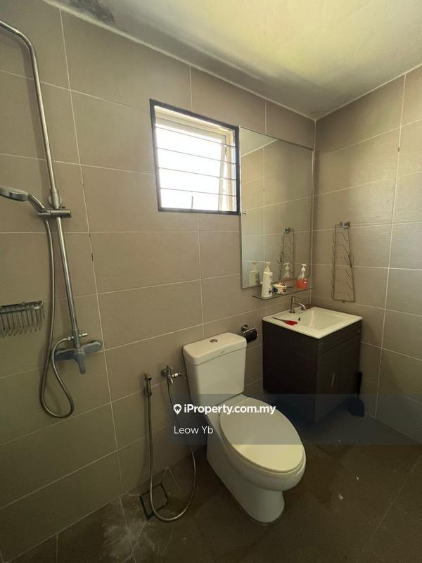 Banglo untuk Dijual di Seksyen 4, Petaling Jaya oleh Leow Yb - iProperty.com.my