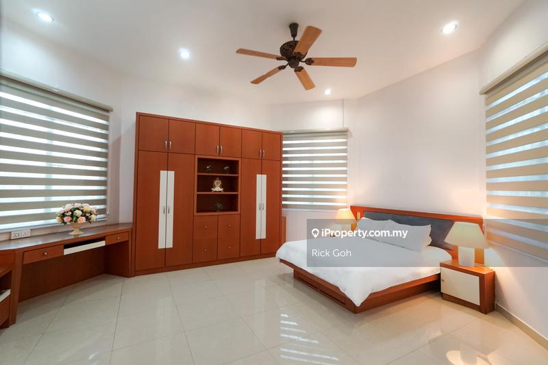 Bungalow House for Sale in Batu Ferringhi, Penang by Rick Goh - iProperty.com.my
