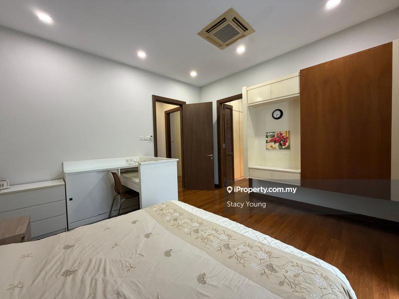 Bungalow House for Sale in Bukit Gita Bayu, Seri Kembangan by Stacy Young - iProperty.com.my