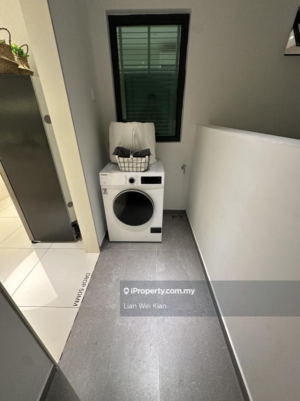 Residensi Servis untuk Dijual di M Azura oleh Lian Wei Kian - iProperty.com.my