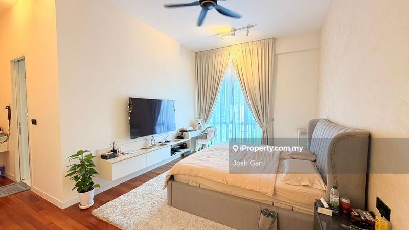 For Sale - Pavilion Hilltop