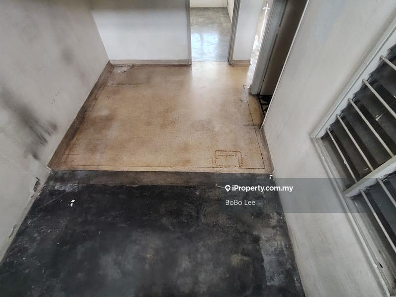 Rumah Berangkai 1 Tingkat untuk Dijual di Taman Overseas Union (Taman Oug), Jalan Klang Lama (Old Klang Road) oleh BoBo Lee - iProperty.com.my