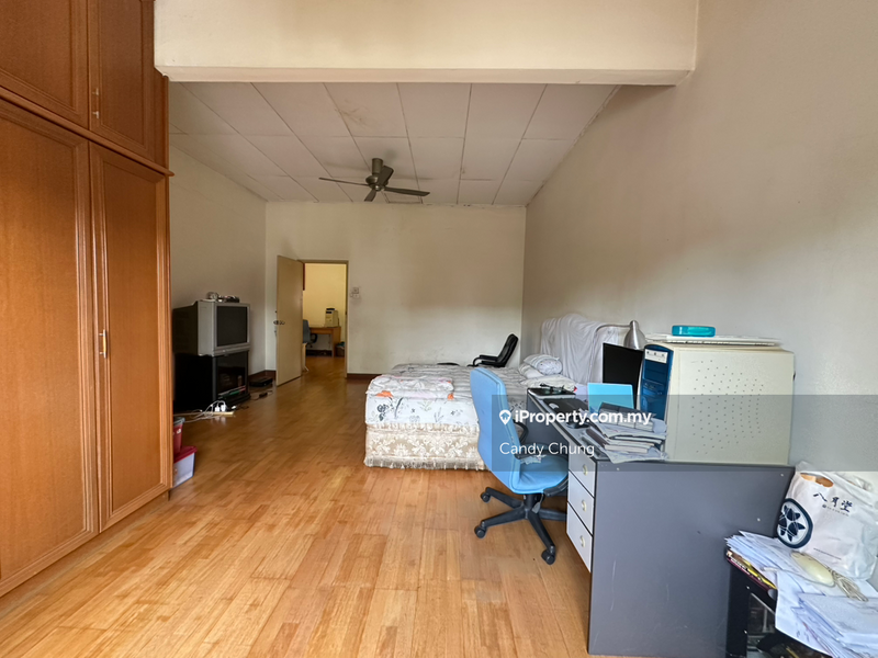 Rumah Berangkai 2 Tingkat untuk Dijual di Bukit Jelutong, Shah Alam oleh Candy Chung - iProperty.com.my