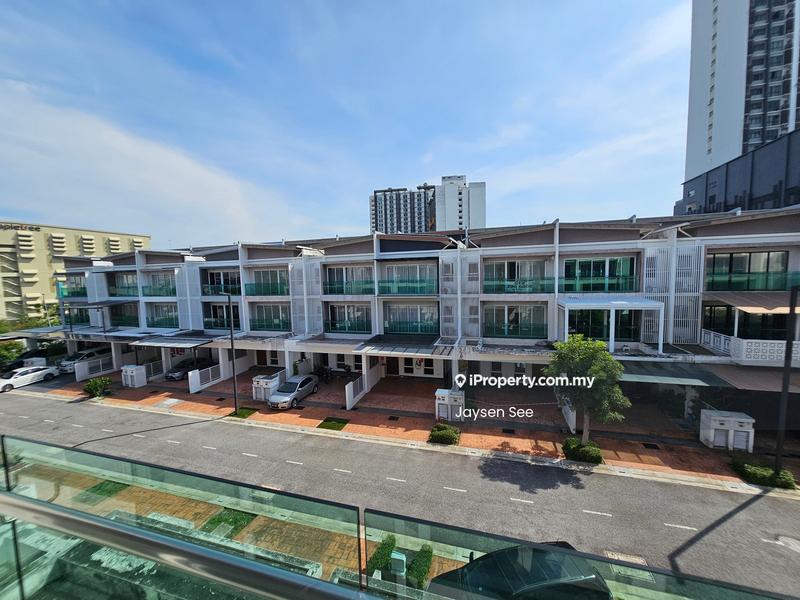 3-storey Terraced House for Sale in Taman Subang Mas, Subang Jaya by Jaysen See - Exterior - iProperty.com.my