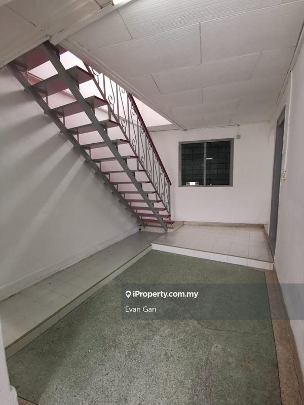 Rumah Teres 1.5-Tingkat untuk Dijual di Jalan Penghulu Abas, Bukit Baru, Bukit Baru oleh Evan Gan - iProperty.com.my