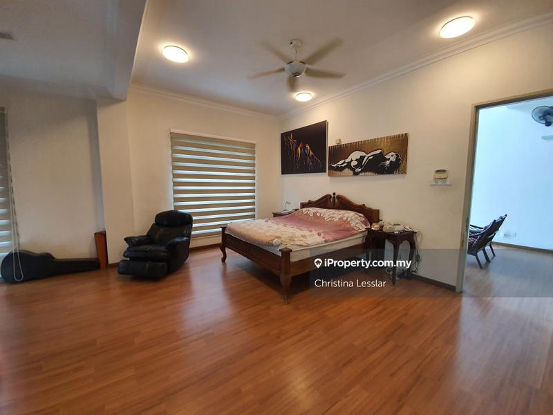 Rumah Teres 2.5-Tingkat untuk Dijual di USJ Heights, Subang Jaya oleh Christina Lesslar - iProperty.com.my