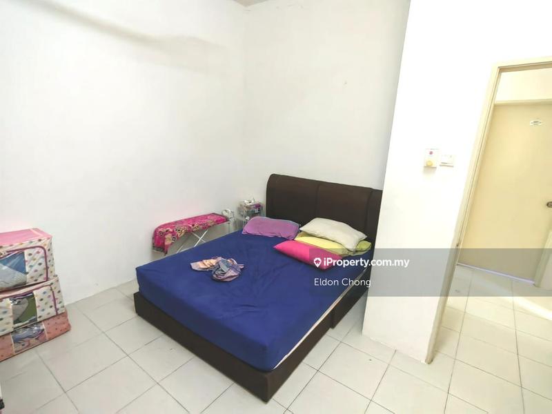 Semi-Detached House for Sale in Bandar Saujana Putra, Tanjong Duabelas by Eldon Chong - iProperty.com.my