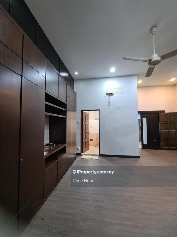 Bungalow House for Sale in Pulau Tikus, George Town by Chee Hooi - iProperty.com.my