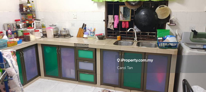 For Sale - Sri Putra Apartment