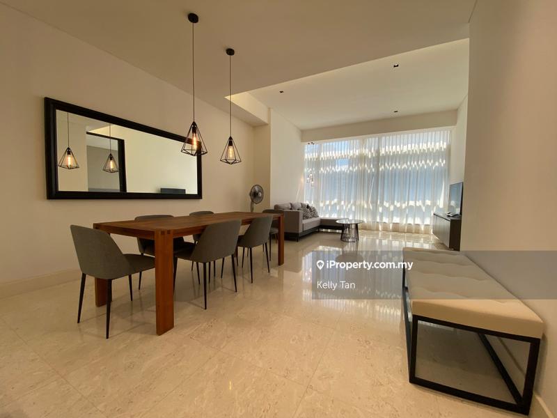 For Sale - Banyan Tree Signatures