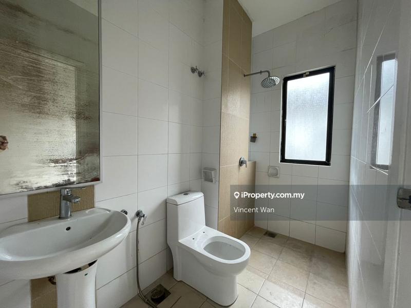 2.5-storey Terraced House for Sale in Sutera Damansara 2.5 Storey Superlink House, Petaling Jaya by Vincent Wan - iProperty.com.my