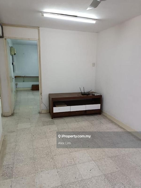 For Sale - Desa Petaling Flat