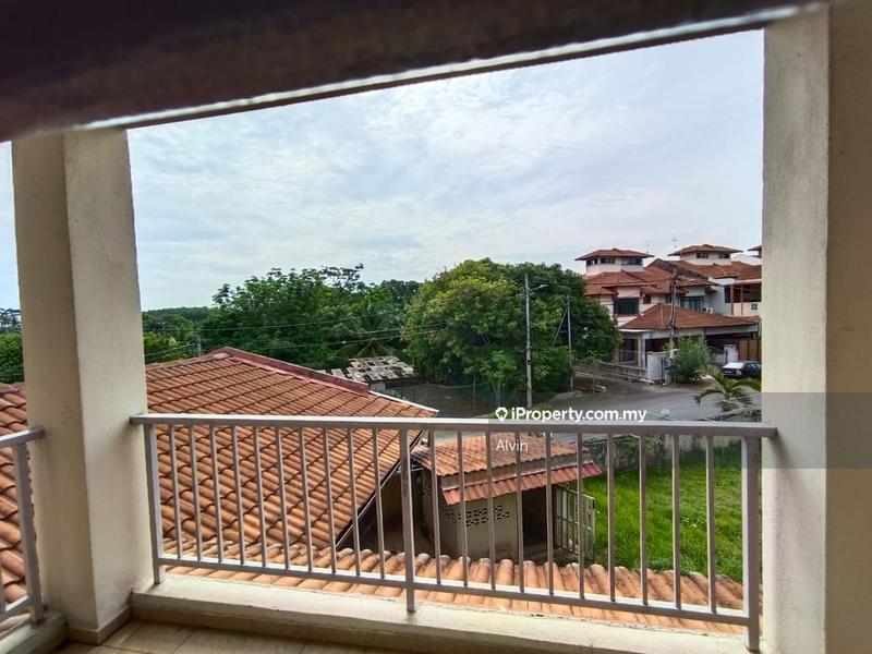 Rumah Teres 2-Tingkat untuk Dijual di Taman Enggang Gangsa Durian Tunggal, Batu Berendam oleh Alvin - iProperty.com.my