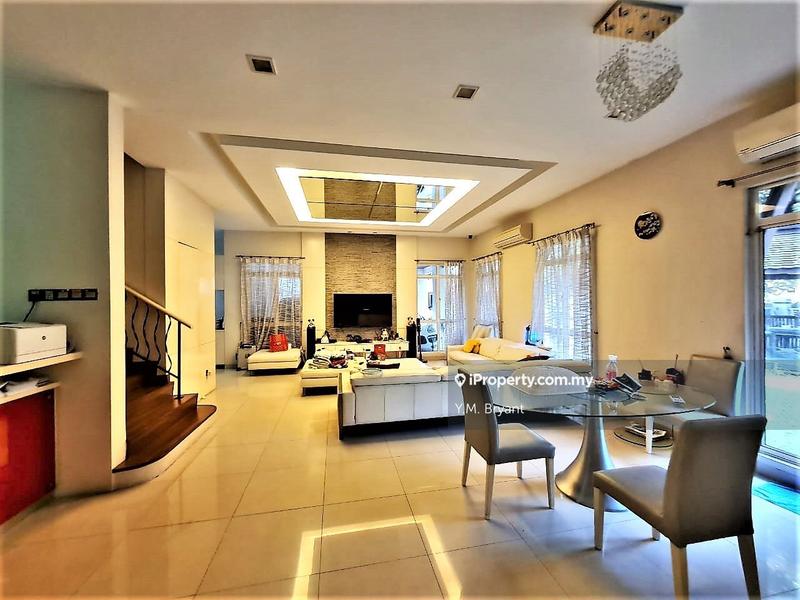 Rumah Berkembar untuk Dijual di Ara Damansara, Selangor oleh Bryant Be - iProperty.com.my