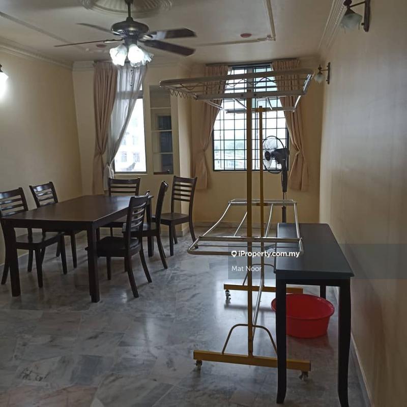 Pangsapuri untuk Dijual di Ilham Apartment oleh Mat Noor - iProperty.com.my