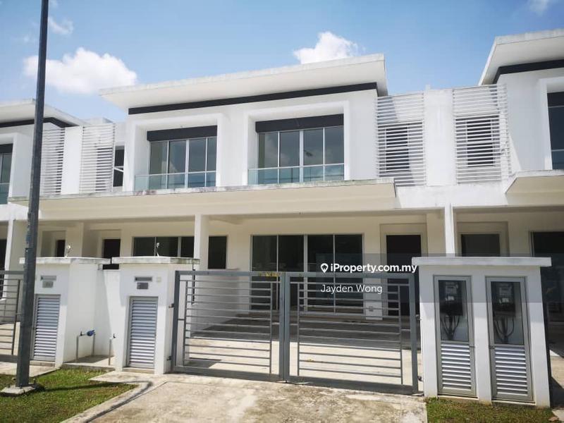 2-storey Terraced House untuk Dijual di Kundang Estates, Rawang oleh Jayden Wong - iProperty.com.my