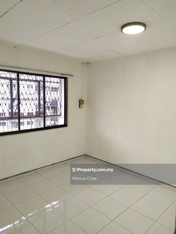 Rumah Pangsa untuk Dijual di Seksyen 2 Wangsa Maju Flat oleh Marcus Chye - iProperty.com.my