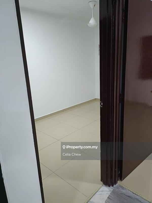 Apartment for Sale in Riverdale Park Apartments by Celia Chew - iProperty.com.my