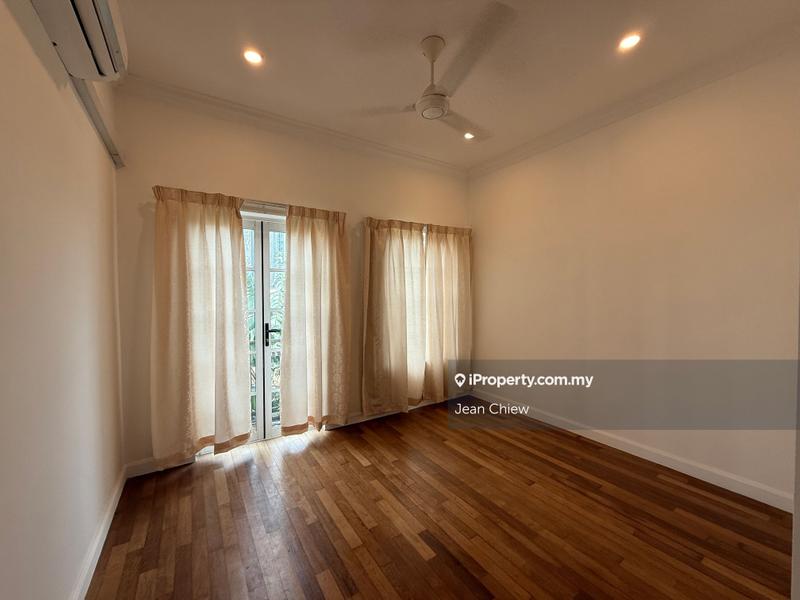 Bungalow House for Sale in Taman United, Jalan Klang Lama (Old Klang Road) by Jean Chiew - iProperty.com.my