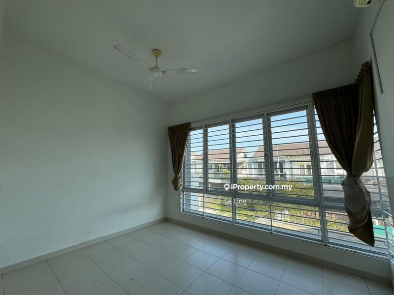 Rumah Berangkai 2 Tingkat untuk Dijual di Taman Putra Prima, Puchong oleh Ee Ling - iProperty.com.my