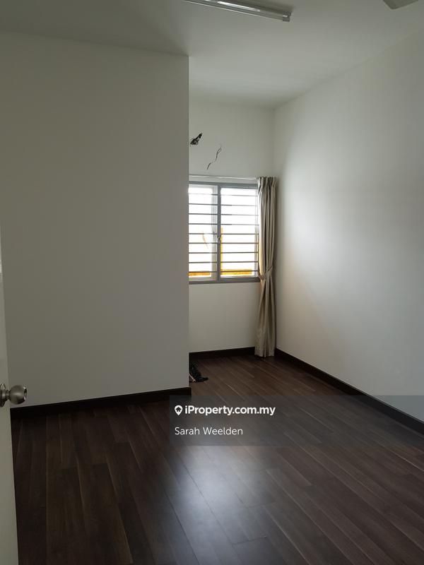 Rumah Teres 2-Tingkat untuk Dijual di Nilai Impian, Nilai oleh Sarah Weelden - iProperty.com.my