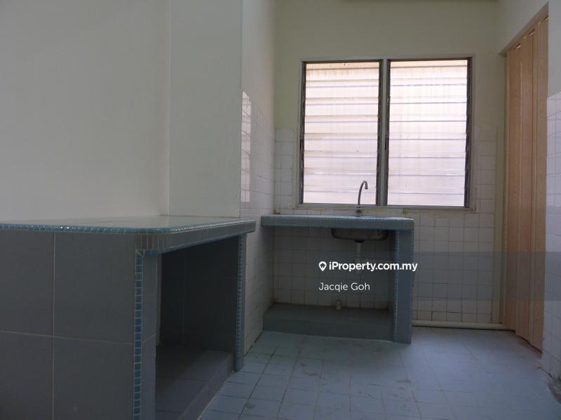 Pangsapuri untuk Dijual di Teratai Mewah Apartment Block 15,17,19,21 oleh Jacqie Goh - iProperty.com.my