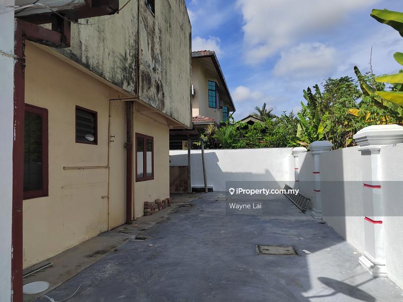 Rumah Berkembar untuk Dijual di Taman Gemas Jaya, Gemas oleh Wayne Lai - iProperty.com.my