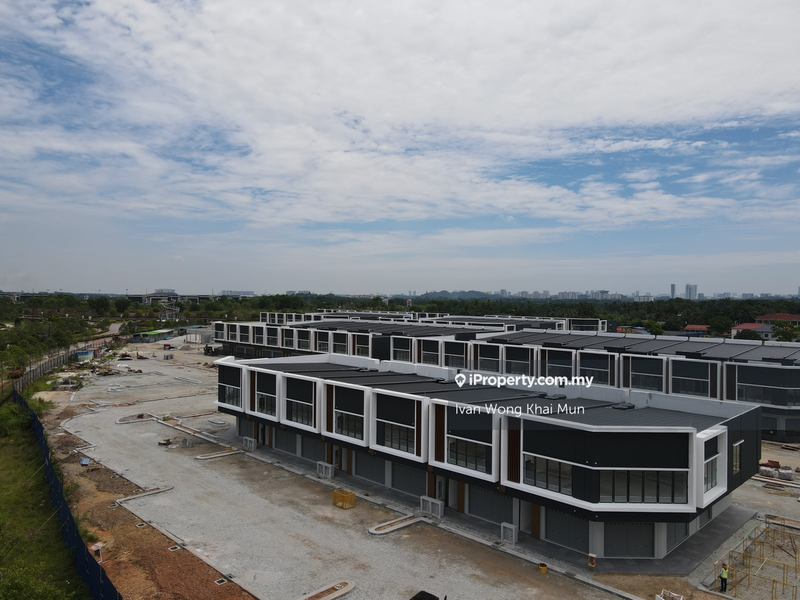 For Sale - Corak bandar serenia city